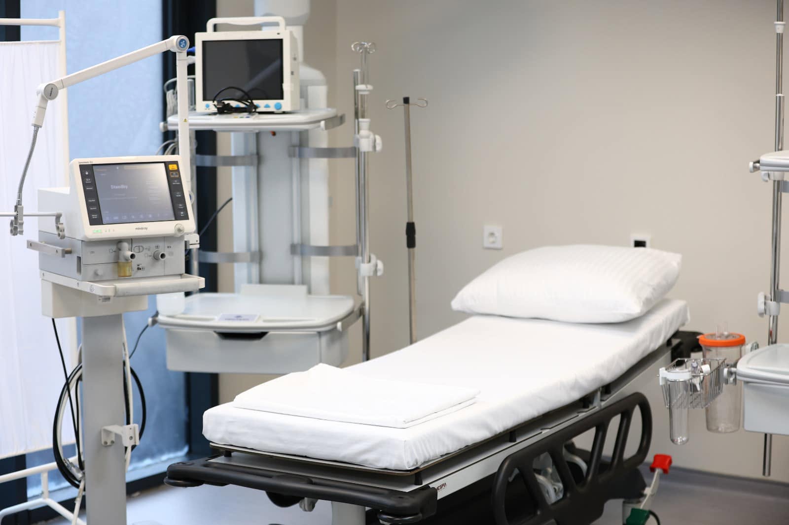 AIDS Center Clinic